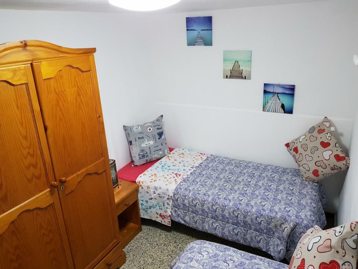 Bed And Breakfast By The Sea Pozo Izquierdo Екстериор снимка