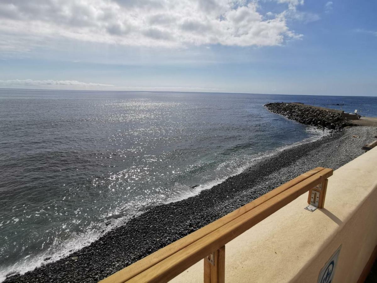 Bed And Breakfast By The Sea Pozo Izquierdo Екстериор снимка